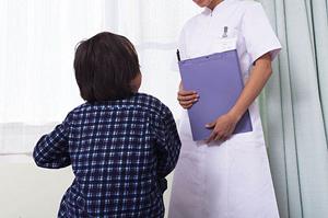 電子カルテで患者の不安軽減効果も