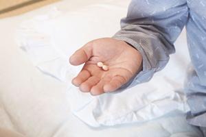 目立たない矯正治療を徹底解説！費用や信頼できる専門医の選び方ガイド